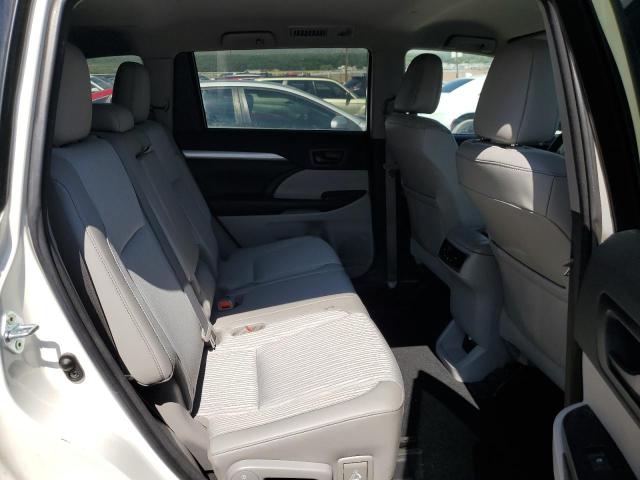 Photo 10 from auction – 2016 TOYOTA HIGHLANDER with VIN 5TDBKRFH9GS318971