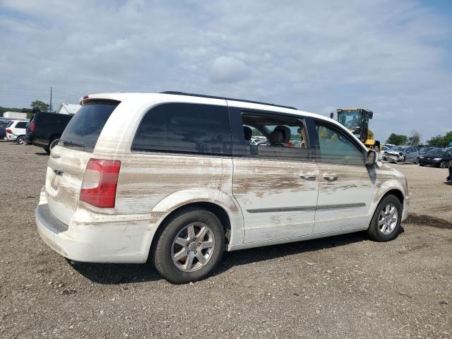 Photo 3 from auction – 2011 CHRYSLER TOWN & COU with VIN 2A4RR5DG6BR605192