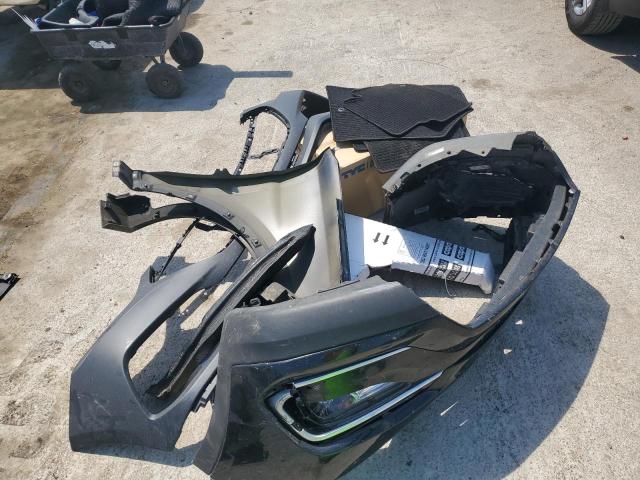 Photo 13 from auction – 2018 HYUNDAI SANTA FE S with VIN 5NMZU3LB0JH100160