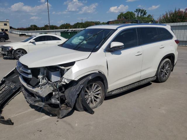 TOYOTA HIGHLANDER 2017 with VIN 5TDKZRFH7HS518504 - Photo from auction