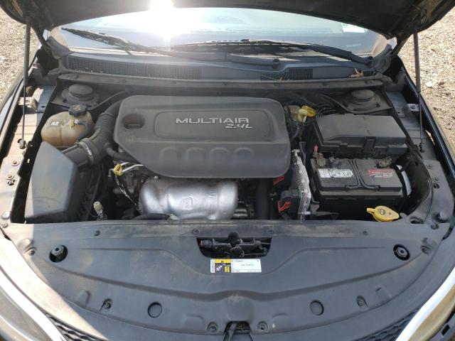 Photo 11 from auction – 2016 CHRYSLER 200 with VIN 1C3CCCAB6GN143543