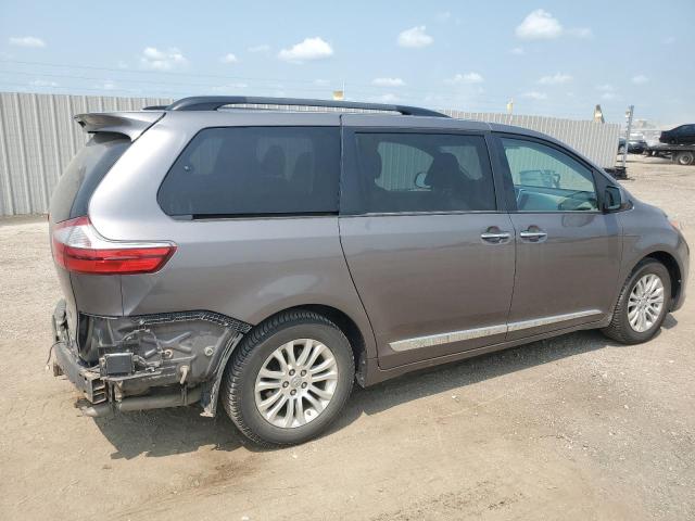 Photo 3 from auction – 2017 TOYOTA SIENNA XLE with VIN 5TDYZ3DC7HS773961