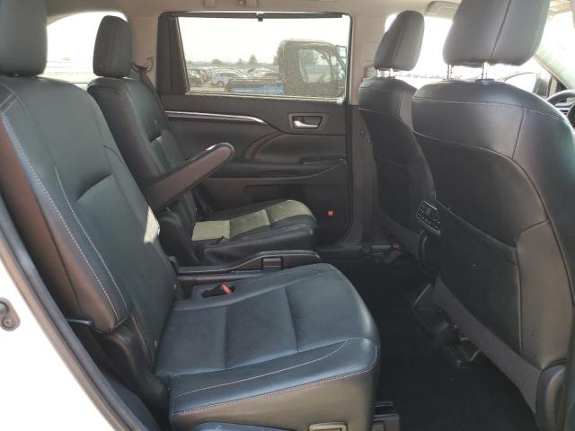 Photo 11 from auction – 2015 TOYOTA HIGHLANDER with VIN 5TDDKRFH0FS091516