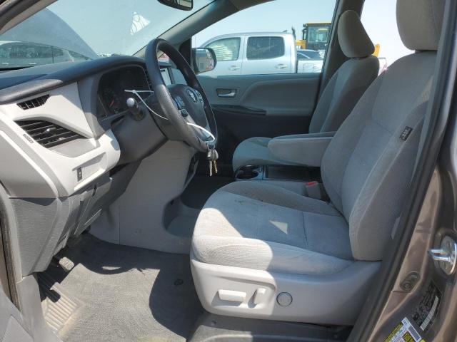 Photo 7 from auction – 2017 TOYOTA SIENNA LE with VIN 5TDJZ3DC8HS185620