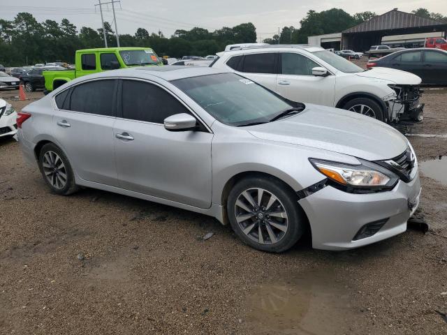 Photo 4 from auction – 2017 NISSAN ALTIMA 2.5 with VIN 1N4AL3AP9HC258395