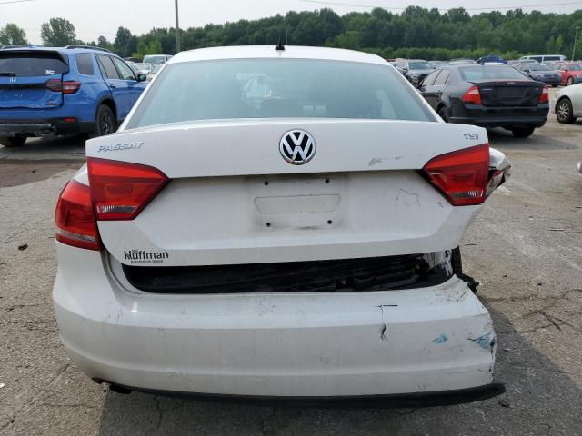 Photo 6 from auction – 2015 VOLKSWAGEN PASSAT S with VIN 1VWAS7A30FC066701