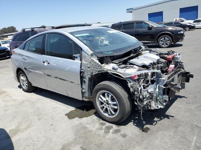 Photo 4 from auction – 2018 TOYOTA PRIUS PRIM with VIN JTDKARFP2J3075975
