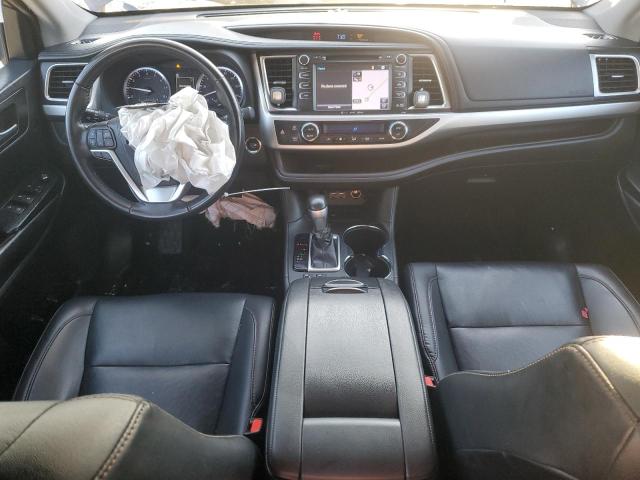 Photo 8 from auction – 2019 TOYOTA HIGHLANDER with VIN 5TDKZRFH9KS328579