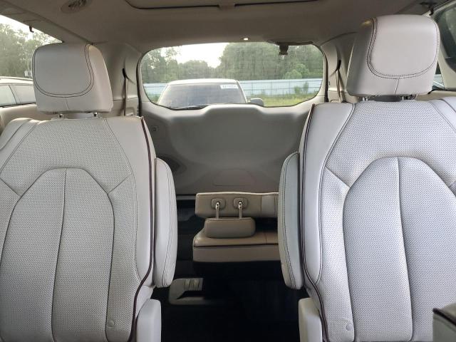 Photo 10 from auction – 2017 CHRYSLER PACIFICA L with VIN 2C4RC1GG8HR570045