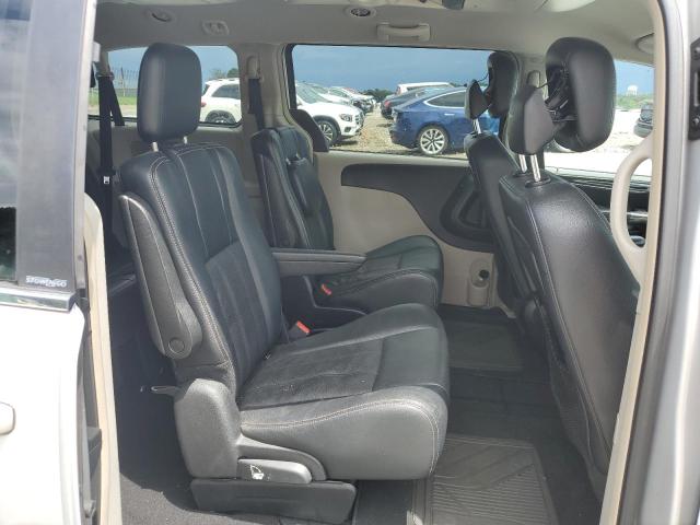 Photo 11 from auction – 2012 CHRYSLER TOWN & COU with VIN 2C4RC1BG4CR258823