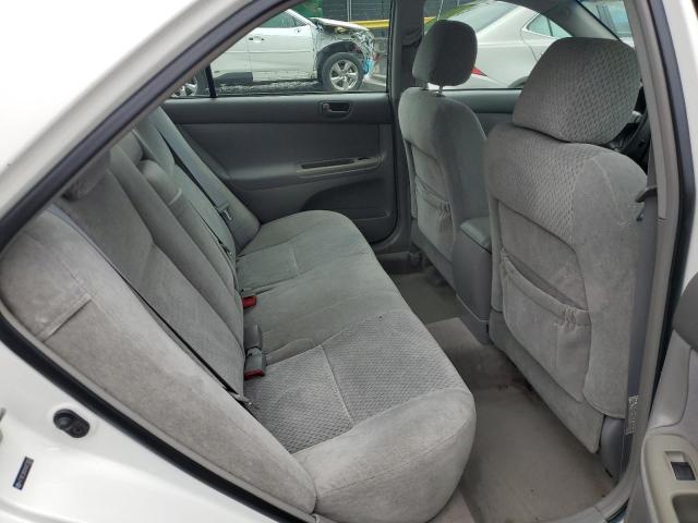 Photo 10 from auction – 2004 TOYOTA CAMRY LE with VIN 4T1BF30KX4U071856
