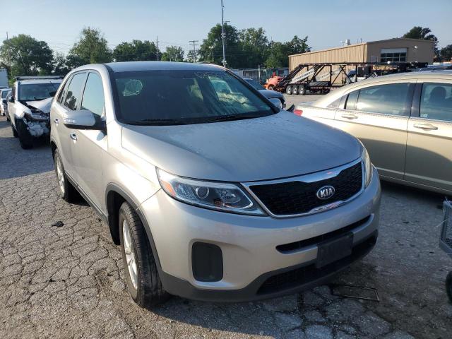 Photo 4 from auction – 2015 KIA SORENTO LX with VIN 5XYKT3A60FG572967