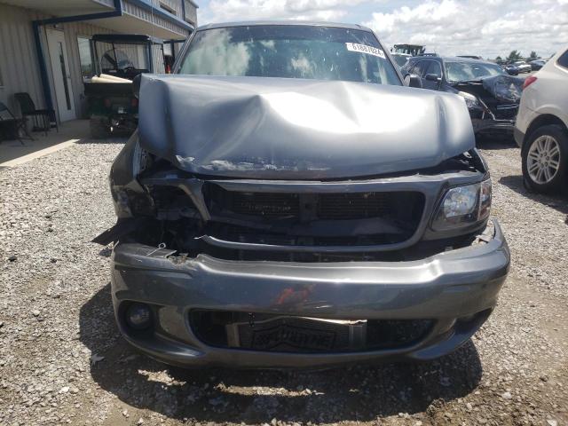 Photo 5 from auction – 2003 FORD F150 SVT L with VIN 2FTRF073X3CA56501