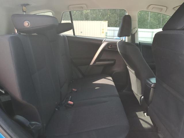 Photo 11 from auction – 2017 TOYOTA RAV4 LE with VIN JTMZFREV0HJ105707
