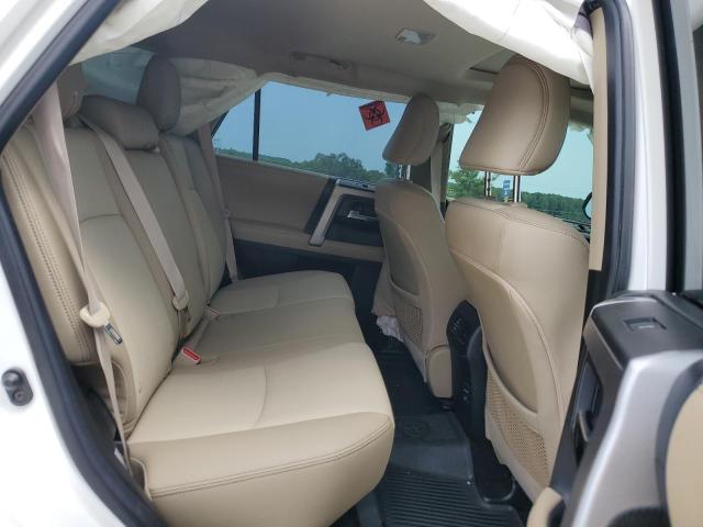 Photo 11 from auction – 2019 TOYOTA 4RUNNER SR with VIN JTEBU5JR7K5710098
