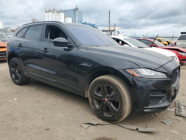 Photo 4 from auction – 2017 JAGUAR F-PACE R - with VIN SADCL2BV3HA083328