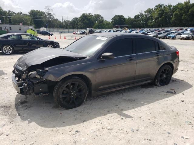 CHRYSLER 200 LIMITE 2014 with VIN 1C3CCBCG5EN176596 - Photo from auction