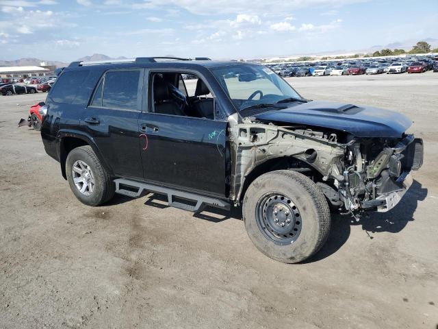 Zdjęcie 4 z aukcji – 2016 TOYOTA 4RUNNER SR z VIN JTEBU5JR2G5356918