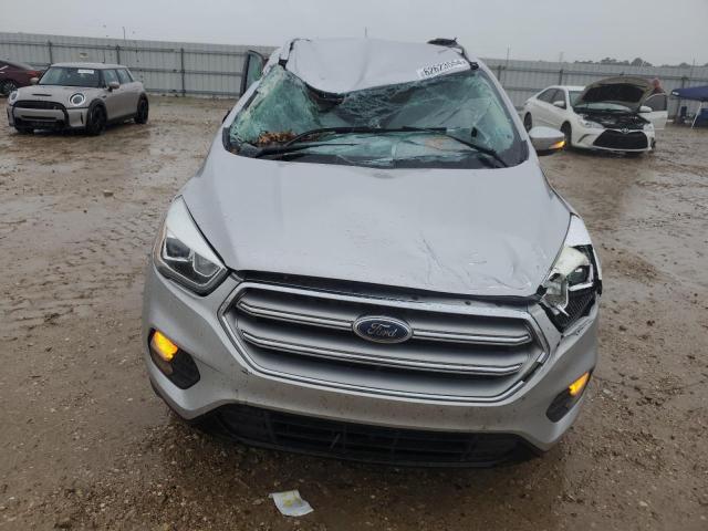 Photo 5 from auction – 2017 FORD ESCAPE TIT with VIN 1FMCU0J93HUC37290