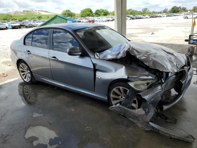 Photo 4 from auction – 2011 BMW 100RS with VIN WBAPH5C59BA447173
