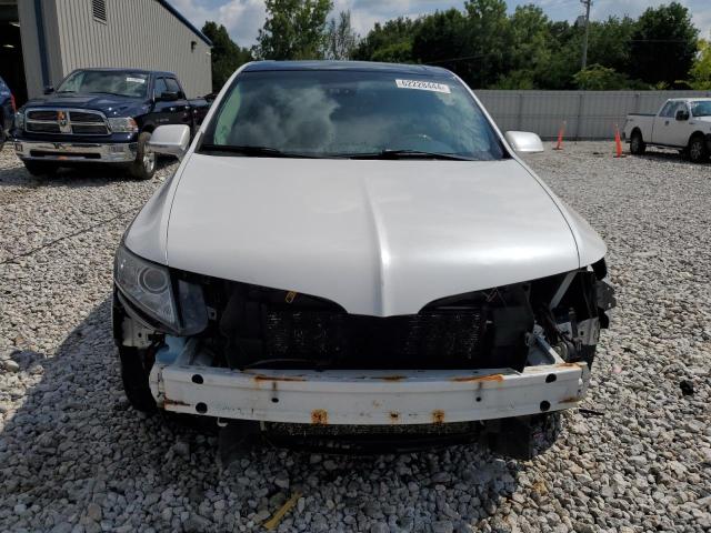 Photo 5 from auction – 2011 LINCOLN MKT with VIN 2LMHJ5AT4BBJ50040