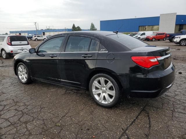 Photo 2 from auction – 2013 CHRYSLER 200 TOURIN with VIN 1C3CCBBB4DN553052
