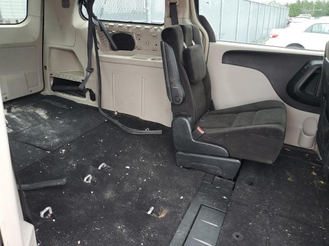 Photo 11 from auction – 2014 CHRYSLER TOWN & COU with VIN 2C4RC1BG9ER315889