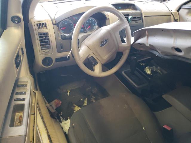 Photo 8 from auction – 2011 FORD ESCAPE XLS with VIN 1FMCU0C74BKA20183