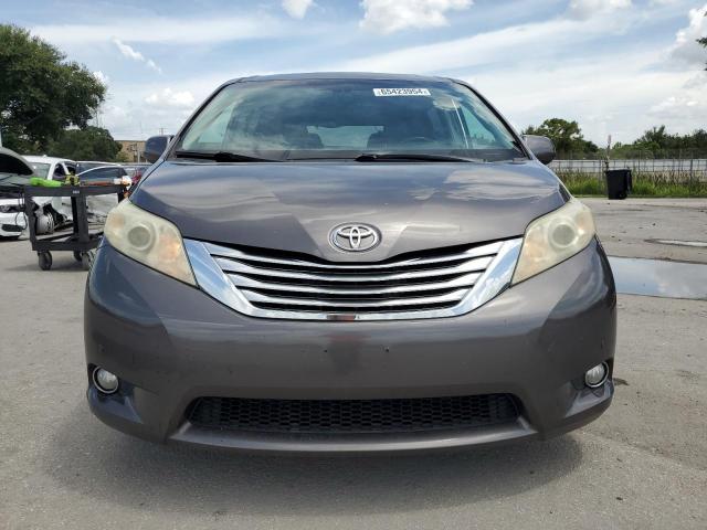 Photo 5 from auction – 2012 TOYOTA SIENNA XLE with VIN 5TDYK3DC8CS201200