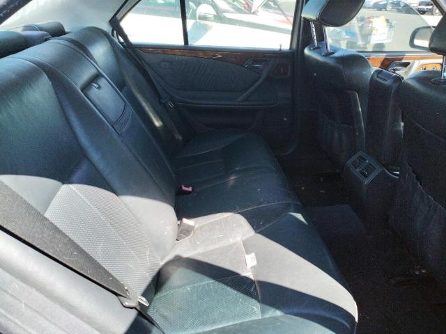 Photo 10 from auction – 2001 MERCEDES-BENZ E 320 with VIN WDBJF65J01B212523