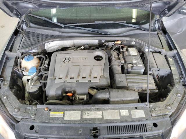 Photo 11 from auction – 2013 VOLKSWAGEN PASSAT SE with VIN 1VWBN7A33DC005223