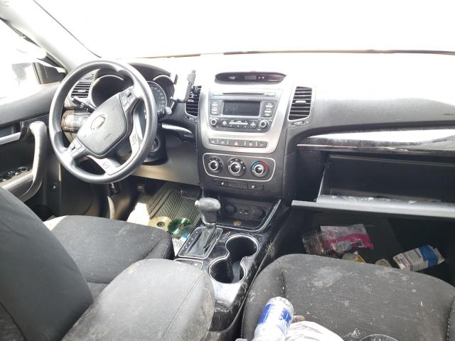 Photo 8 from auction – 2015 KIA SORENTO LX with VIN 5XYKTCA69FG598368
