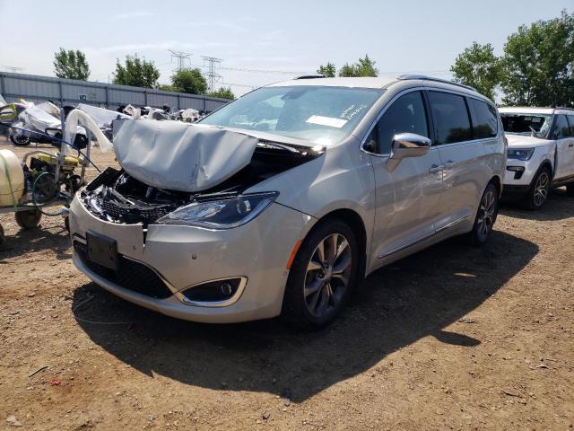 CHRYSLER PACIFICA L 2017 with VIN 2C4RC1GG4HR603588 - Photo from auction