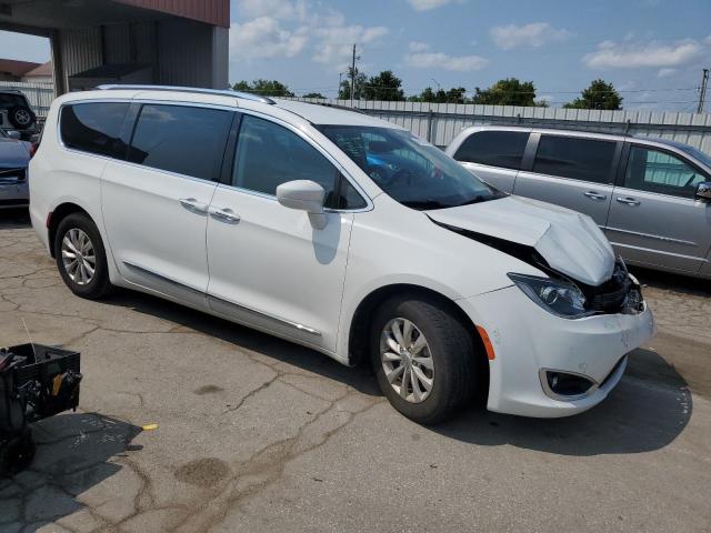 Photo 4 from auction – 2018 CHRYSLER PACIFICA T with VIN 2C4RC1EGXJR157116