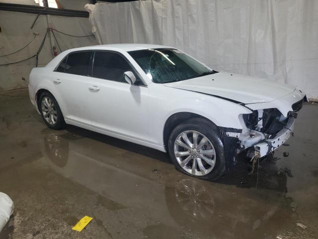 Photo 4 from auction – 2015 CHRYSLER 300 LIMITE with VIN 2C3CCARG2FH757243