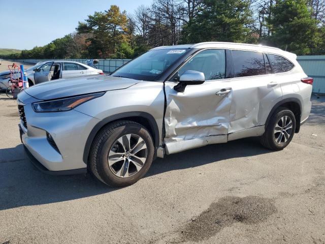 TOYOTA HIGHLANDER 2022 with VIN 5TDGZRBH3NS171812 - Photo from auction