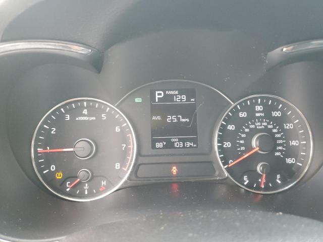 Photo 9 from auction – 2018 KIA FORTE LX with VIN 3KPFK4A77JE227007