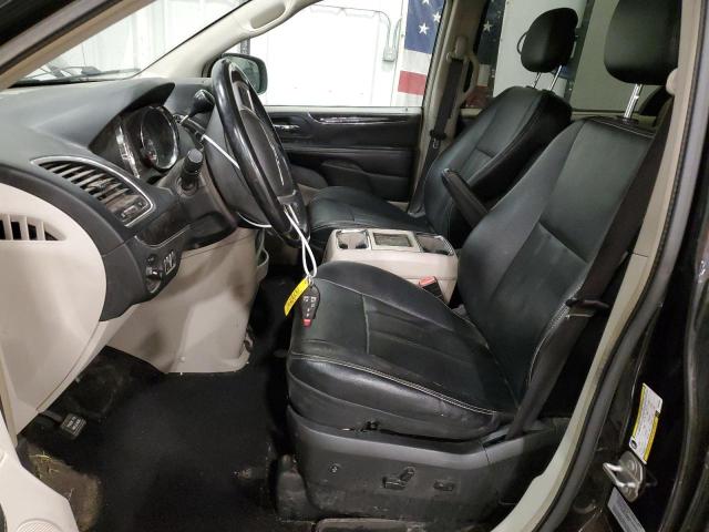 Photo 7 from auction – 2015 CHRYSLER TOWN & COU with VIN 2C4RC1BG3FR553688