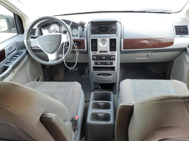 Photo 8 from auction – 2010 CHRYSLER TOWN & COU with VIN 2A4RR5D11AR347366