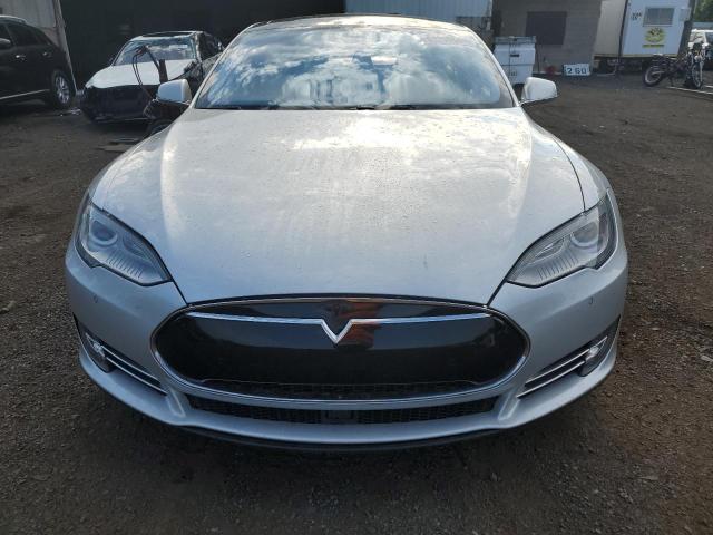Photo 5 from auction – 2015 TESLA MODEL S P8 with VIN 5YJSA1H41FF083001