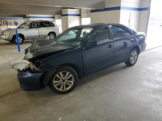 TOYOTA CAMRAY 2004 with VIN 4T1BE32K34U262888 - Photo from auction
