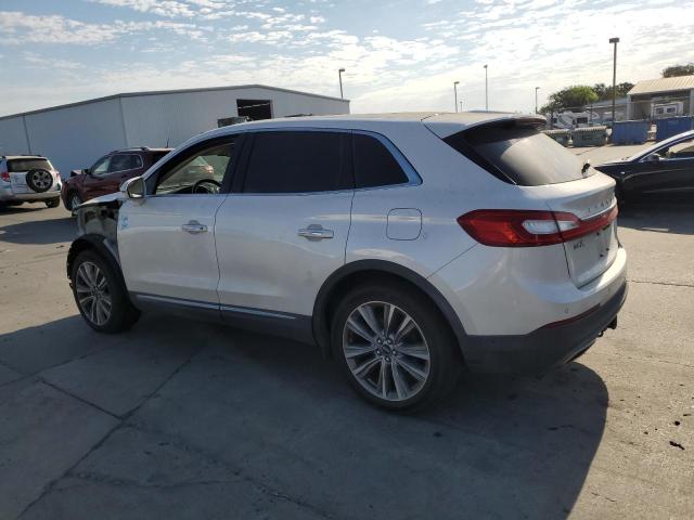 Photo 2 from auction – 2016 LINCOLN MKX RESERV with VIN 2LMTJ8LP3GBL86987