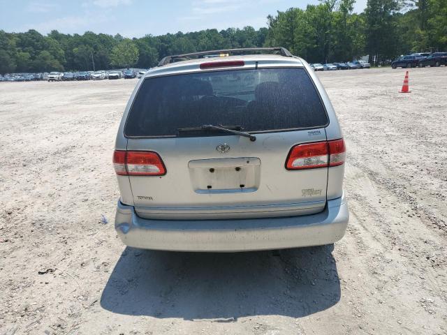 Photo 6 from auction – 2002 TOYOTA SIENNA LE with VIN 4T3ZF13C12U456783