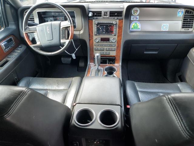 Photo 8 from auction – 2011 LINCOLN NAVIGATOR with VIN 5LMJJ3J51BEJ01043