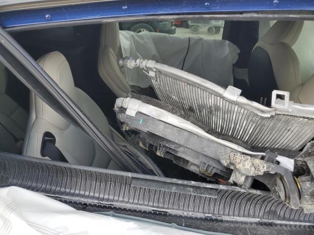 Photo 11 from auction – 2022 TESLA MODEL X with VIN 7SAXCBE62NF353186