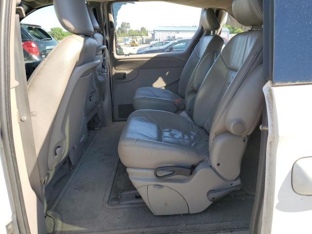 Photo 11 from auction – 2002 CHRYSLER TOWN & COU with VIN 2C8GT54L22R566272