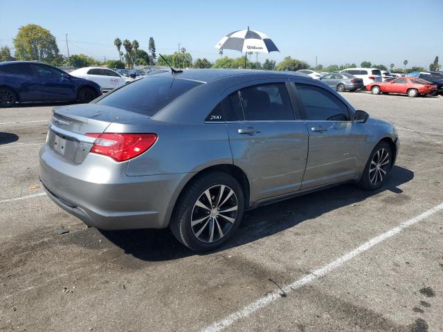 Photo 3 from auction – 2013 CHRYSLER 200 TOURIN with VIN 1C3CCBBG9DN719903