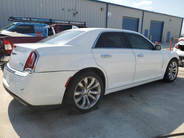 Photo 3 from auction – 2017 CHRYSLER 300C with VIN 2C3CCAEG7HH570234