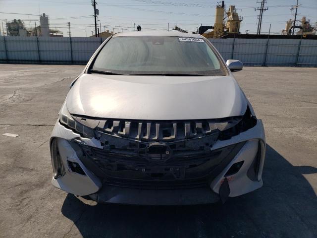 Photo 5 from auction – 2017 TOYOTA PRIUS PRIM with VIN JTDKARFP0H3011024