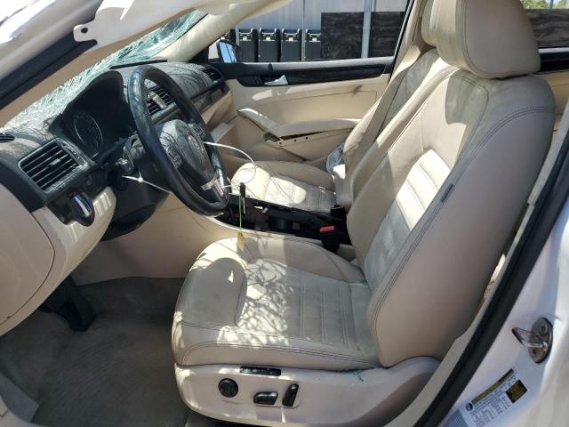 Photo 7 from auction – 2015 VOLKSWAGEN PASSAT SEL with VIN 1VWCT7A33FC070697